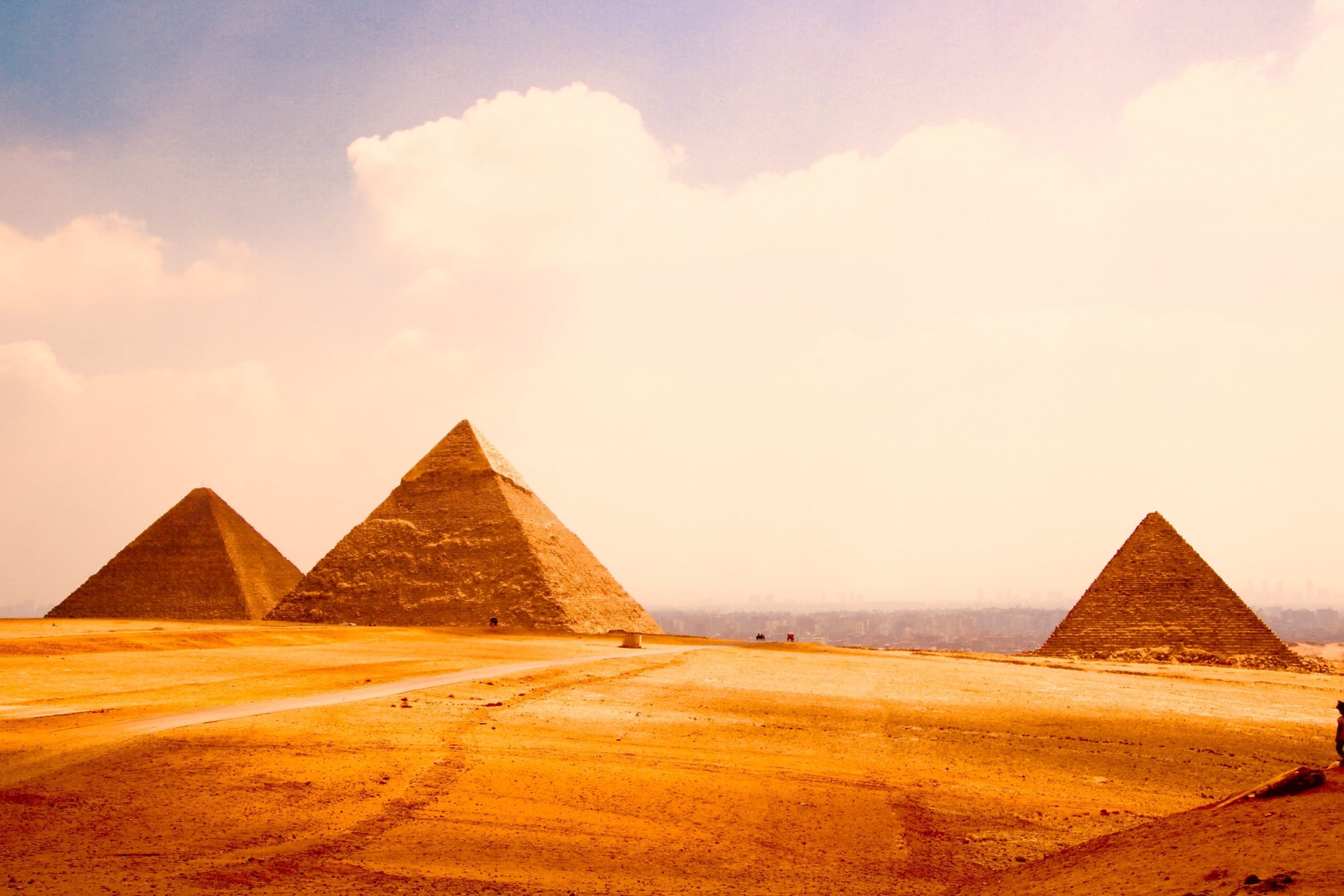 Debunking The Myth That Slaves Built The Pyramids