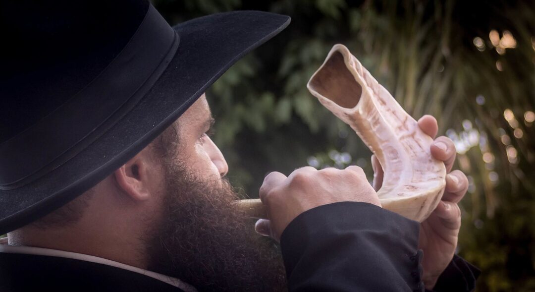 History and Customs of the Jewish Holiday, Yom Kippur